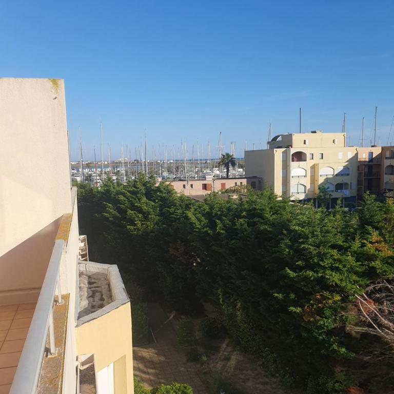 Côté Marina - Two-Bedroom Apartment - 31