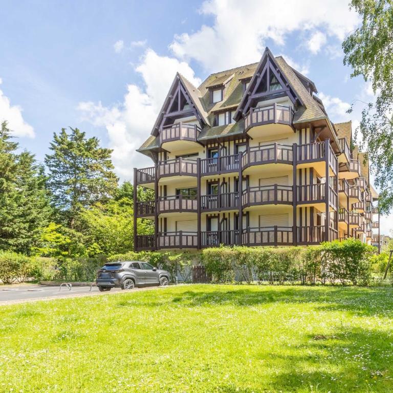 Apartment with parking and balcony near the beach - Two-Bedroom Apartment - 14