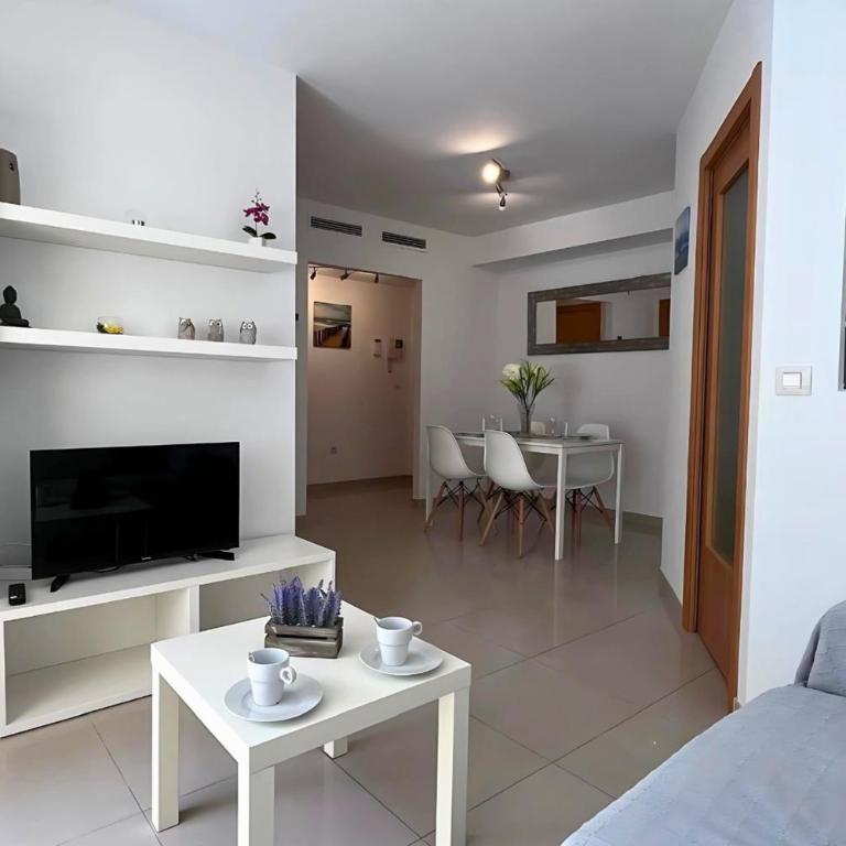 Bright flat 50m from the beach with swimming pool and car park - Apartamento - 19