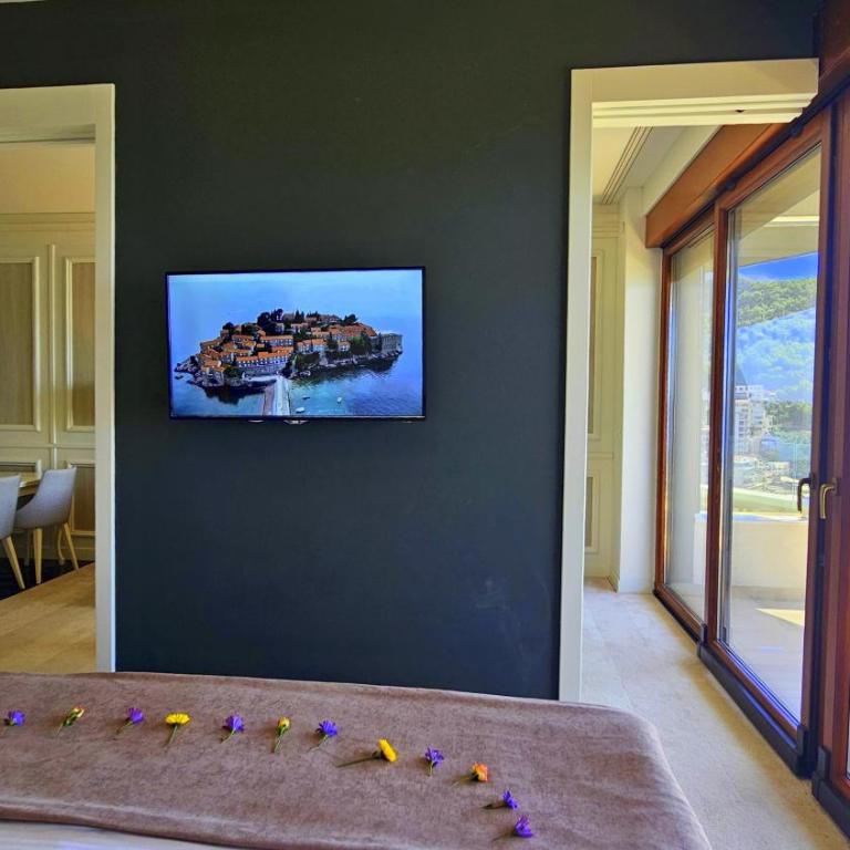 Royalis Suites Rafailovici - Beachfront Sea View Apartments - Superior Suite with Sea View - 8