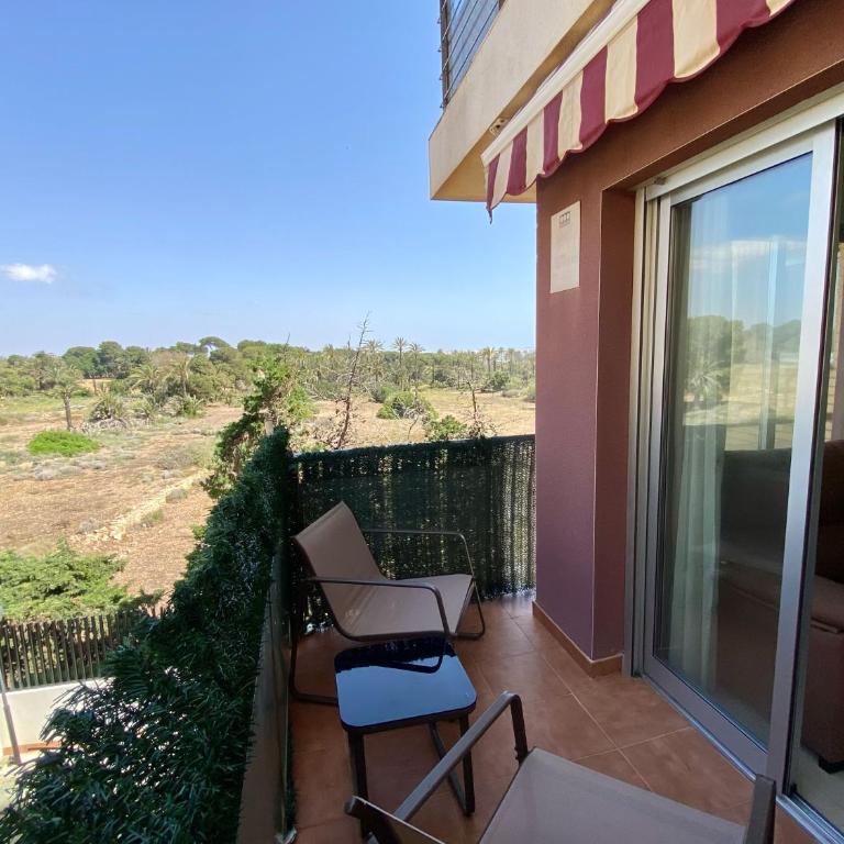 Peaceful Apartment with Sea & Nature Views, Terrace, Pool and Garage - Two-Bedroom Apartment with Balcony and Sea View - 4