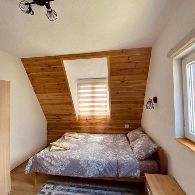 Holiday Home Apartman Aco - Two-Bedroom Apartment with Mountain View - 13