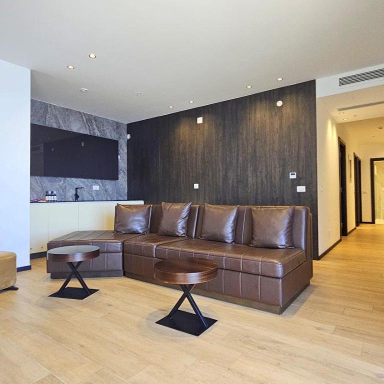 Royalis Suites Rafailovici - Beachfront Sea View Apartments - King Two-Bedroom Suite with Sea View - 16