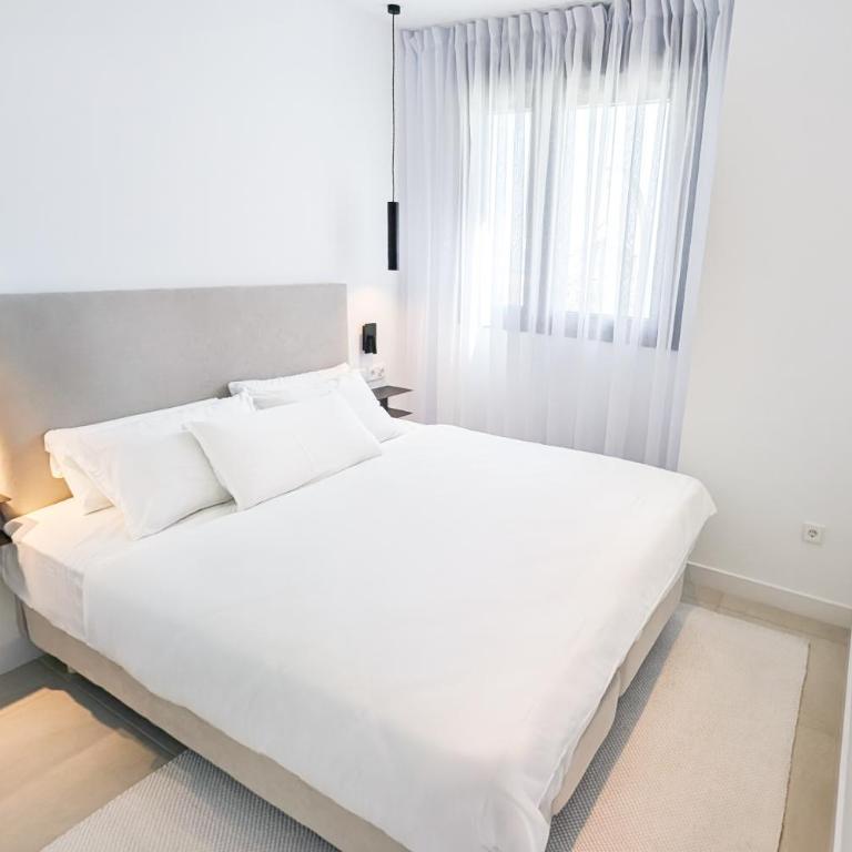 Neubau am Meer & Pool BahiaRooms - Two-Bedroom Apartment - 11