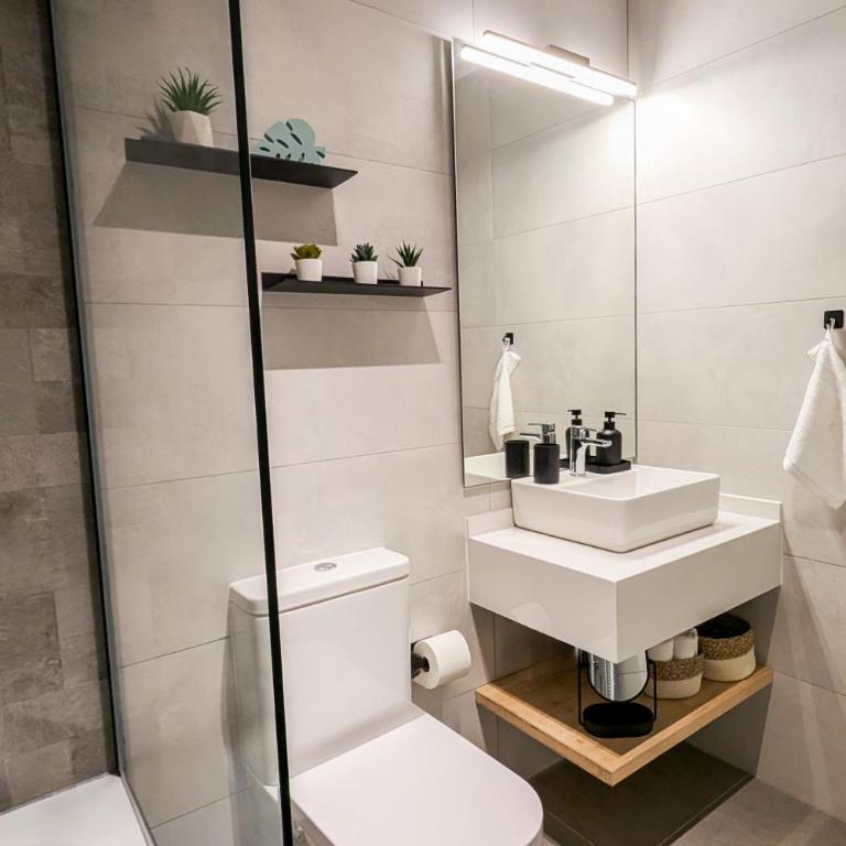 Neubau am Meer & Pool BahiaRooms - Two-Bedroom Apartment - 2