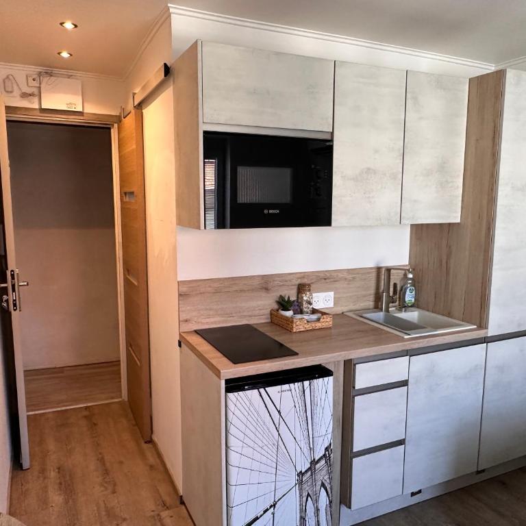 Massena Square Studio AC Old Town 5min Beach - Appartement 1 Chambre - 17