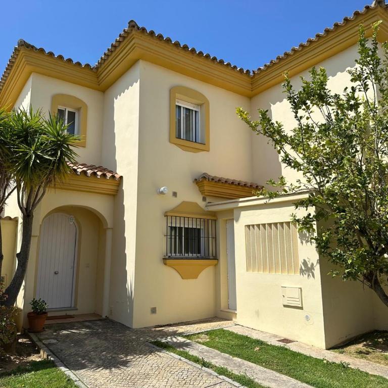 Chalet adosado en Novo Sancti Petri - Casa de 3 dormitorios - 3