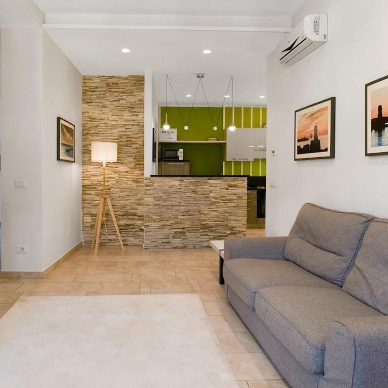 Yema Via di Mezzo, Lucca, Italy - One-Bedroom Apartment - 1