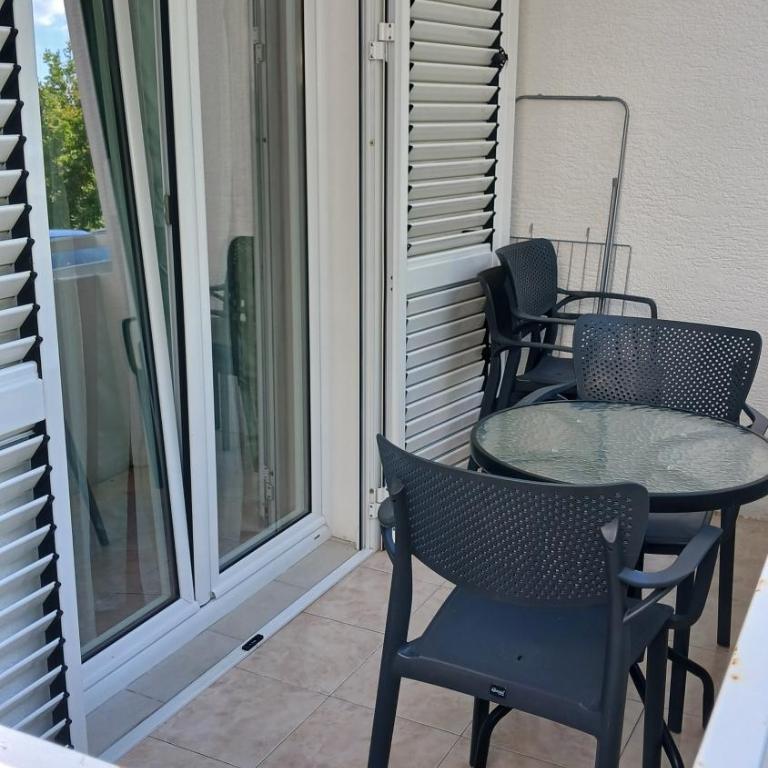 Apartments Tiha noć Kotor - One-Bedroom Apartment with Balcony - 10