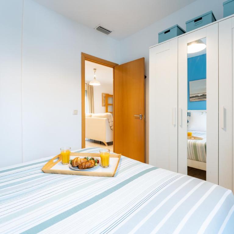 Amazing City Center Apartment - Three-Bedroom Apartment - 20