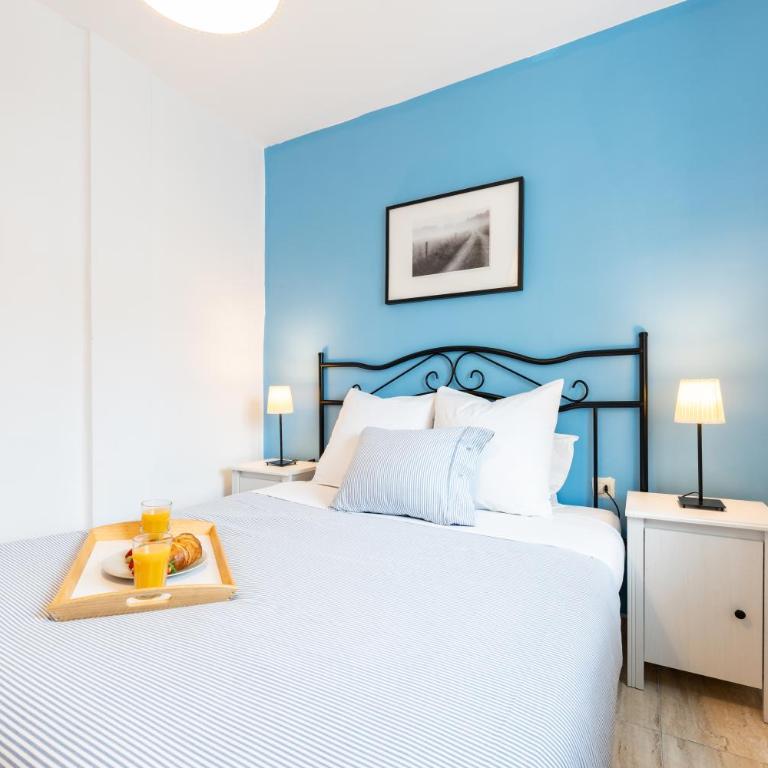 Amazing City Center Apartment - Three-Bedroom Apartment - 4