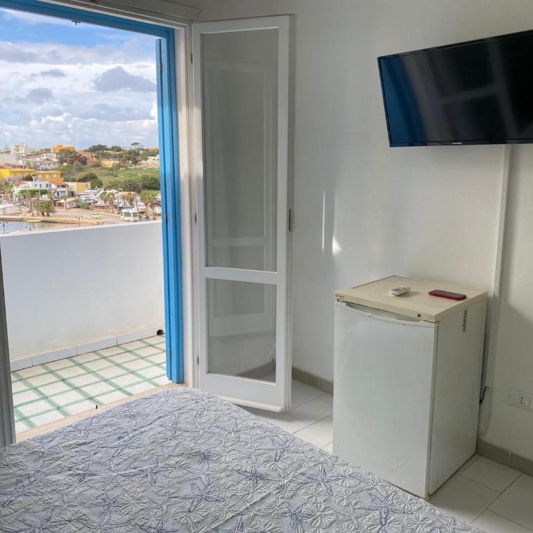Casa Lipadusa - Camera Matrimoniale con Balcone e Vista Mare - 8