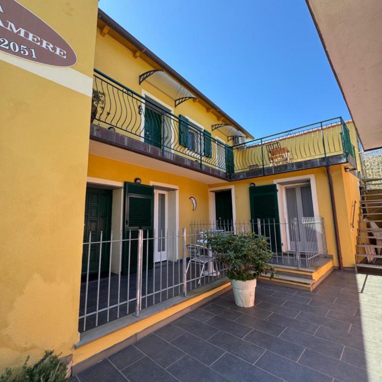 Affittacamere PZ - Camera Familiare con Vista Mare - 5