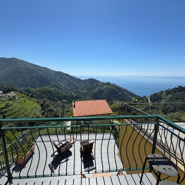 Affittacamere PZ - Camera Matrimoniale con Balcone e Vista Mare - 12