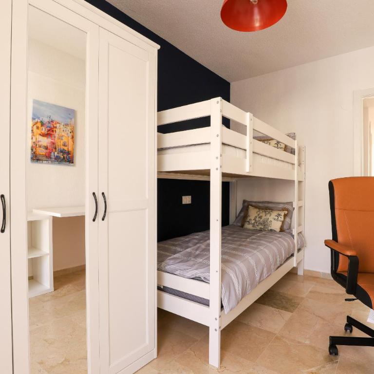 Camelia 3bed apartment - Fuengirola centre, 250m beach - Apartamento de 3 dormitorios con balcón - 19