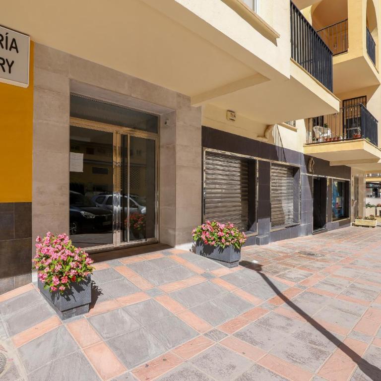 Camelia 3bed apartment - Fuengirola centre, 250m beach - Apartamento de 3 dormitorios con balcón - 25
