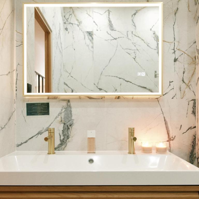 Lavie Maison Marais Jacuzzi & Parisian Charm - Appartement 3 Chambres Deluxe - 22