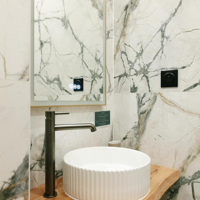 Lavie Maison Marais Jacuzzi & Parisian Charm - Appartement 3 Chambres Deluxe - 21