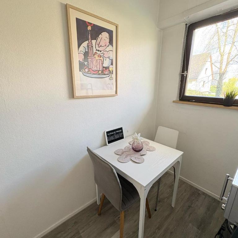 Studio RDC calme avec parking fermé près autoroute et tram C - One-Bedroom Apartment - 10