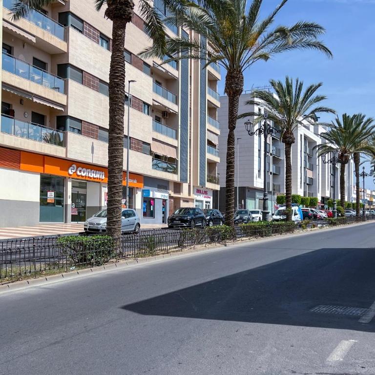 Roquetas Coastal Escape - One-Bedroom Apartment - 18