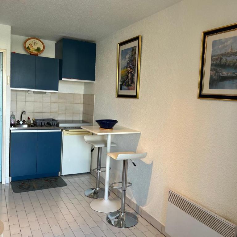 Appt t2 cabine parking privée superbe vue canal - Appartement 2 Chambres - 8