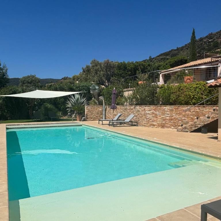 Maison vue mer sur les Îles d'Or - Villa 2 Chambres - 6