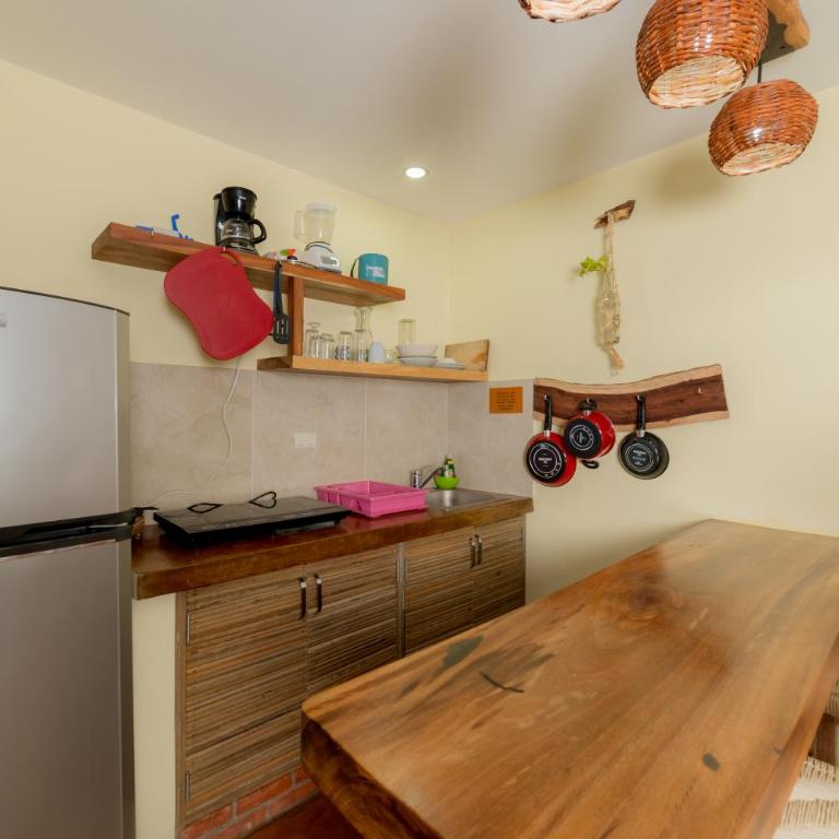 Madre Tierra Hotel & Coworking - Estudio con cama extragrande - 13