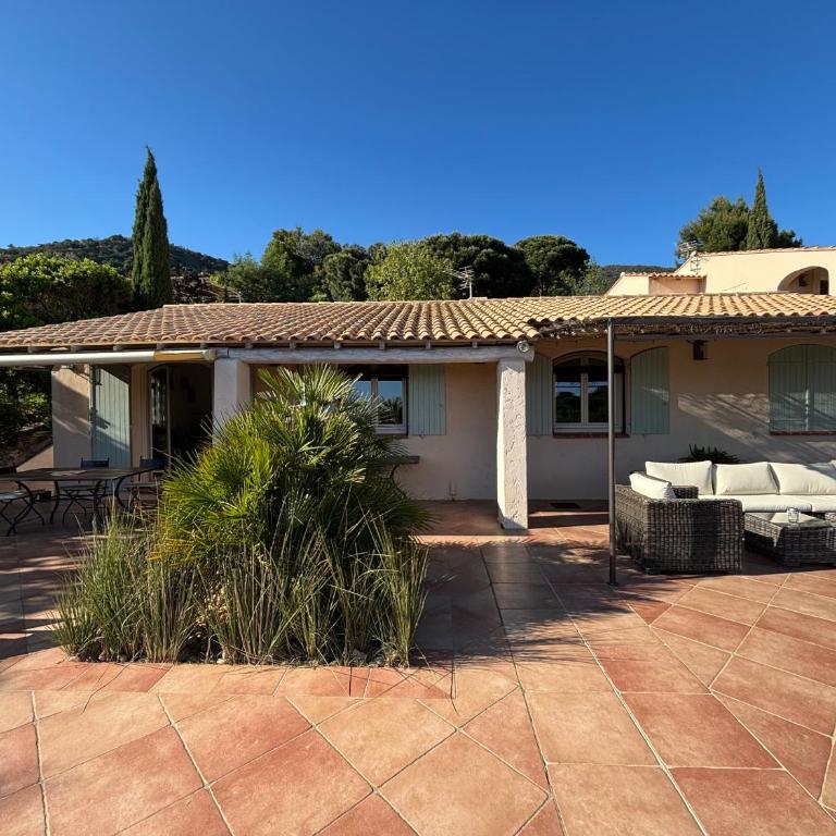 Maison vue mer sur les Îles d'Or - Villa 2 Chambres - 3