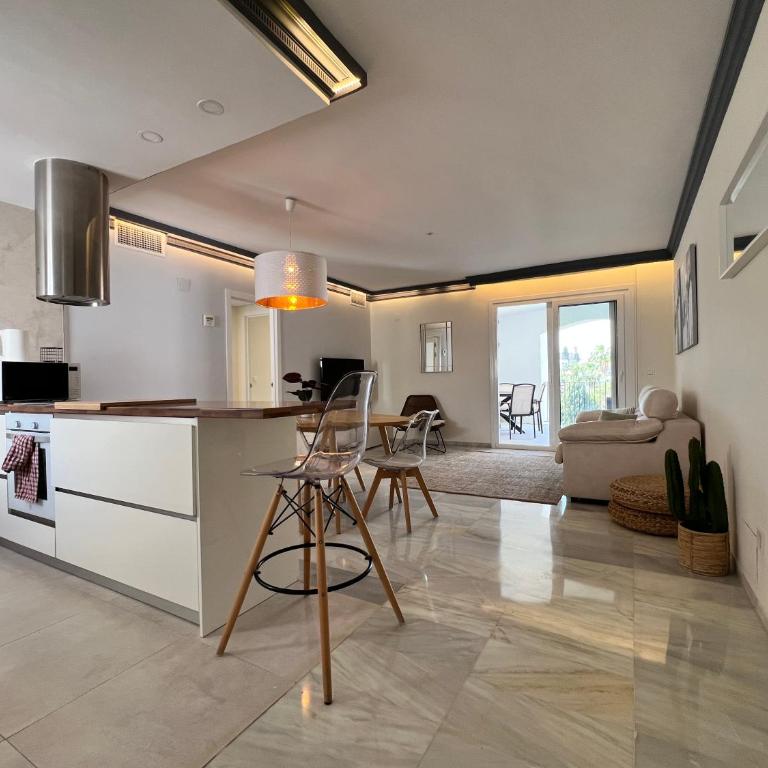 Jardines del Puerto Apartment for up to 6, totally refurbished 2025, gardens, pools, garage, wifi - Apartamento Deluxe - 11