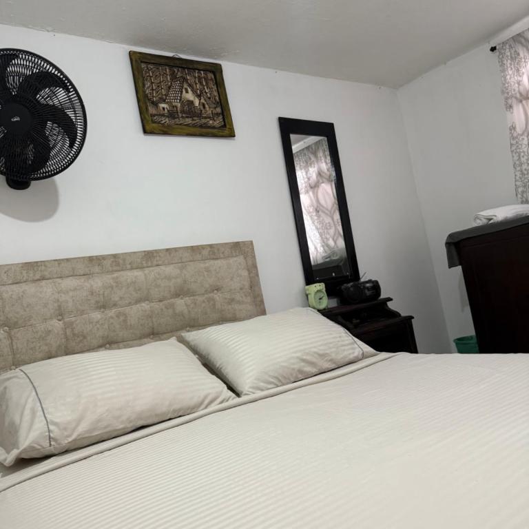 Oxford House - Habitación Deluxe con cama extragrande - 13