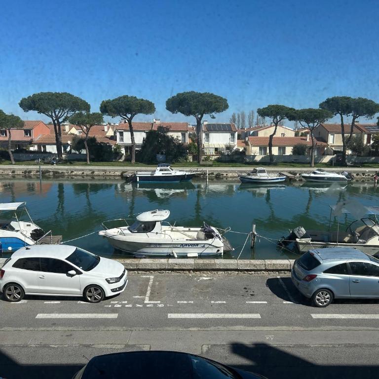 Appt t2 cabine parking privée superbe vue canal - Appartement 2 Chambres - 1