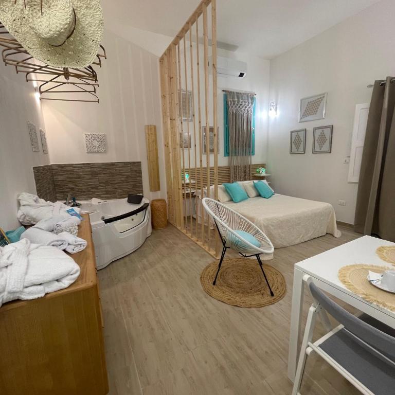 Molly's Home Otranto - One-Bedroom Apartment with Spa Bath - 8