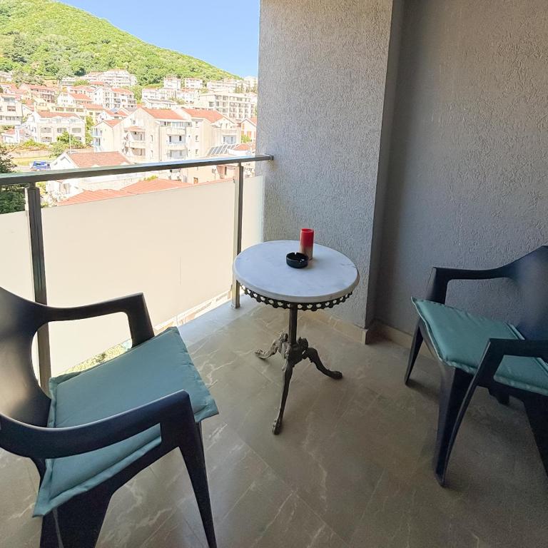 Charming Stay in Budva Center with Parking - Apartman sa 2 Spavaće Sobe - 8