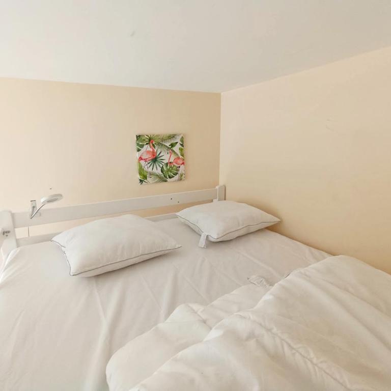 Luchon Holidays, parking, wifi, balcon, cave, T3 8 personnes - Apartment with Balcony - 10