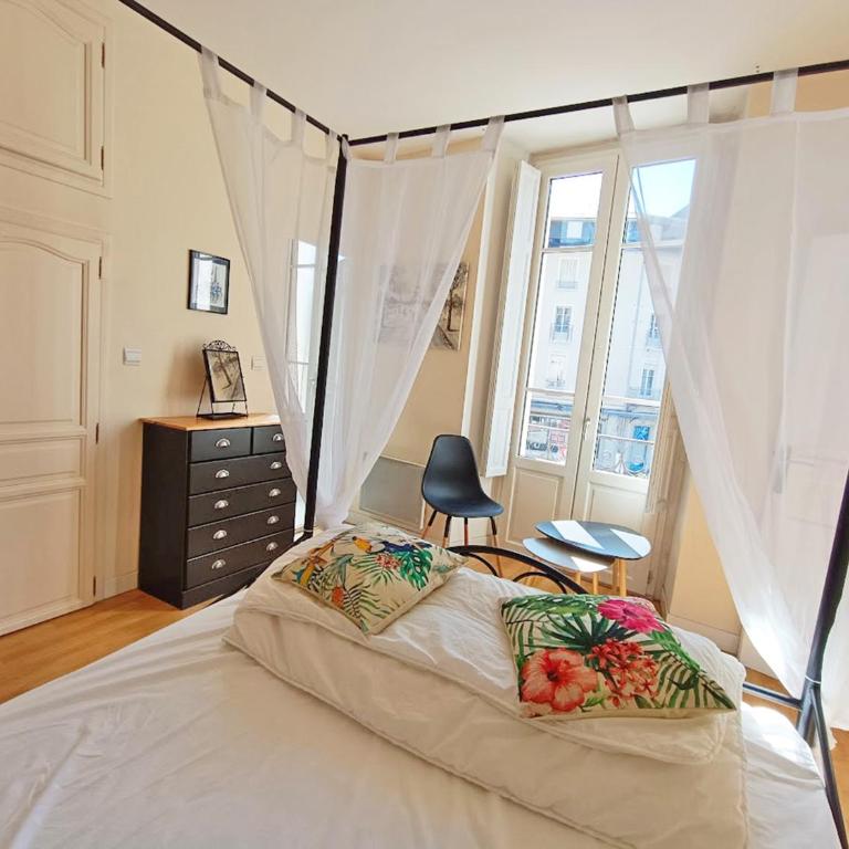 Luchon Holidays, parking, wifi, balcon, cave, T3 8 personnes - Apartment with Balcony - 22