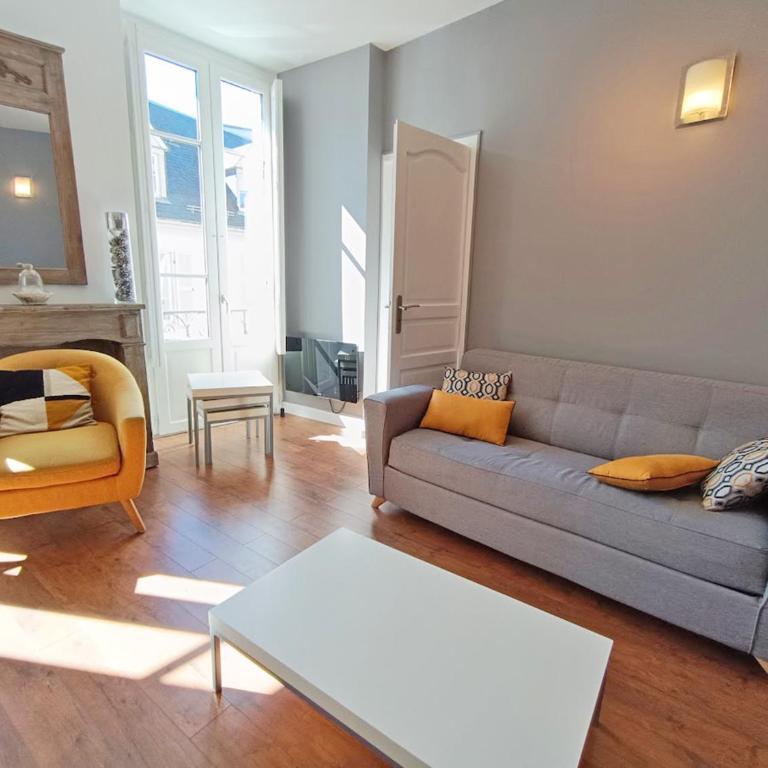 Luchon Holidays, parking, wifi, balcon, cave, T3 8 personnes - Apartment with Balcony - 3