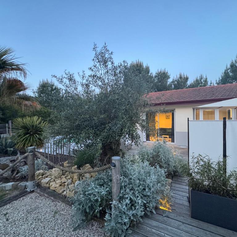 Le Chai de l'Océan - Villa Soulacaise plage à 100m Piscine Jardin 1400m2 - Villa 1 Chambre - 32