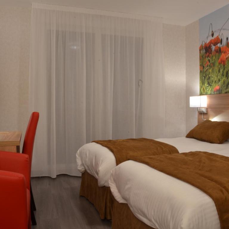 Logis Hôtel - La Chambre d'Amiens - Chambre Double ou Lits Jumeaux avec Balcon - 7