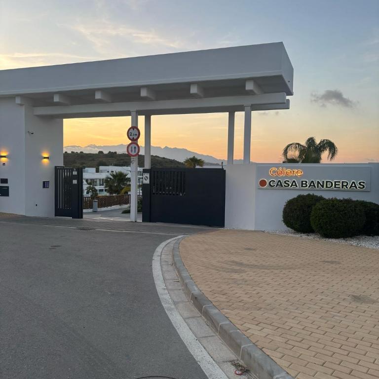 Mijas Tres Caminos - Three-Bedroom Apartment - 48
