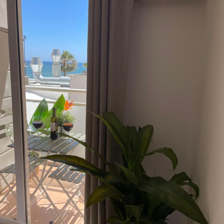 Fuengirola Beach Apartment by Stay Belonio - Apartment with Balcony and Sea View - 23