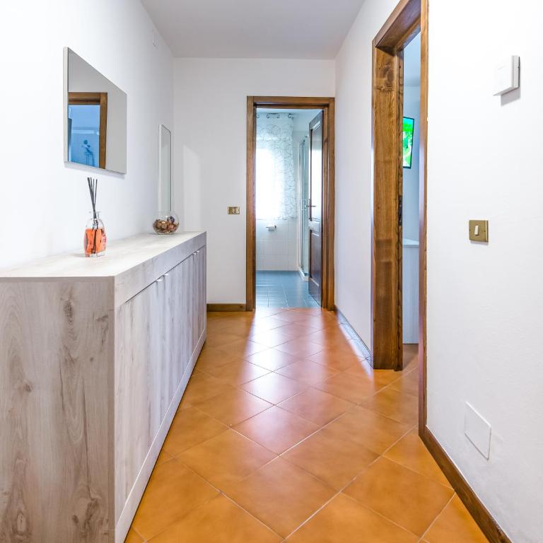 Hostly-Il Viale-Garden House between Pisa e Lucca - Two-Bedroom Superior Apartment - 24