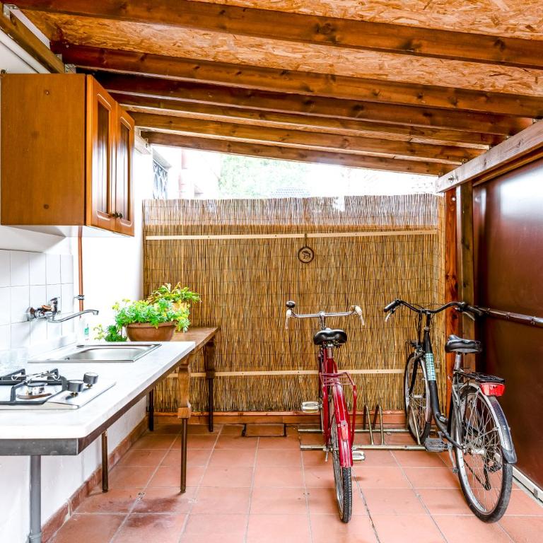 Hostly-Il Viale-Garden House between Pisa e Lucca - Two-Bedroom Superior Apartment - 40