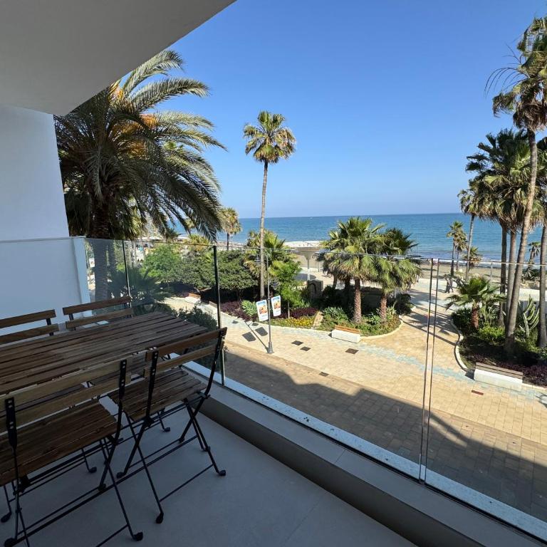 SuiteLine - Sealine Apartments - Two-Bedroom Apartment with Sea View - 2