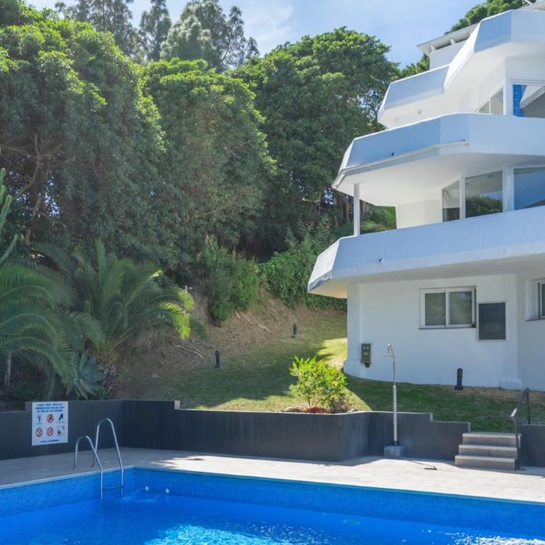 Relaxing Family Retreat with Stunning Golf Views - Villa - 26