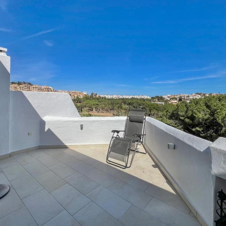 Relaxing Family Retreat with Stunning Golf Views - Villa - 30