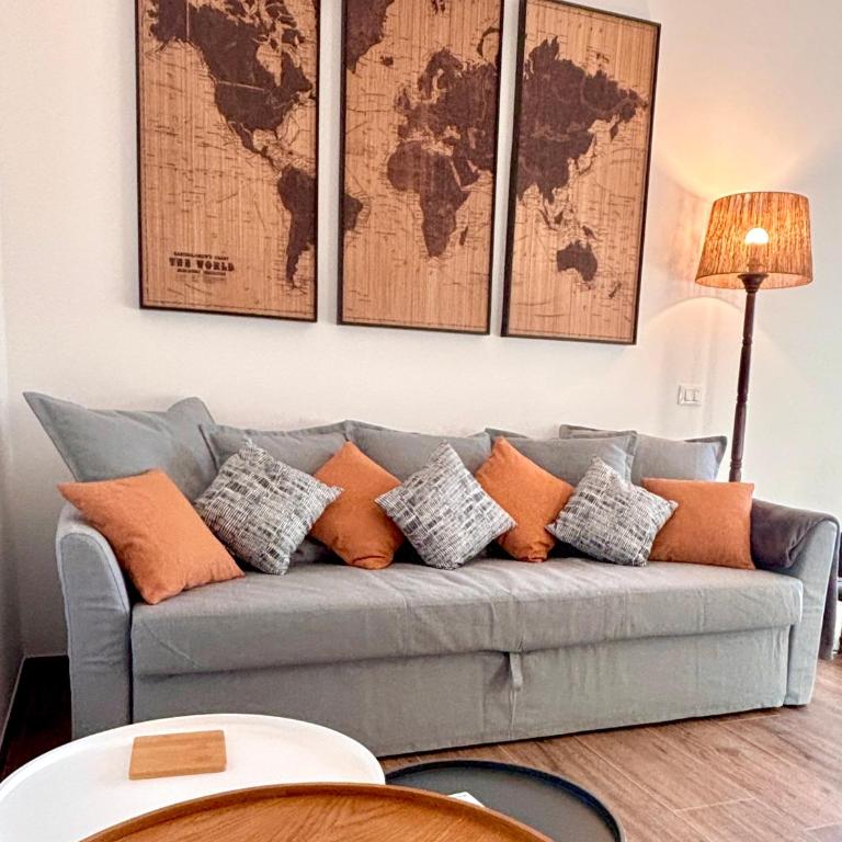 modern renovated home near city center & transit - Appartamento - 7