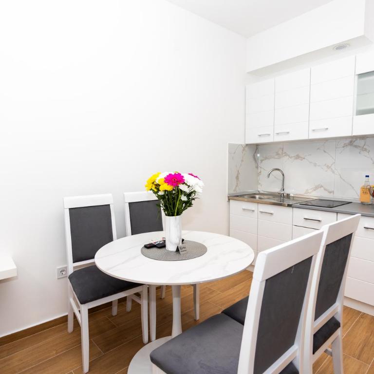 Apartments Ivo Herceg Novi - Studio - 2