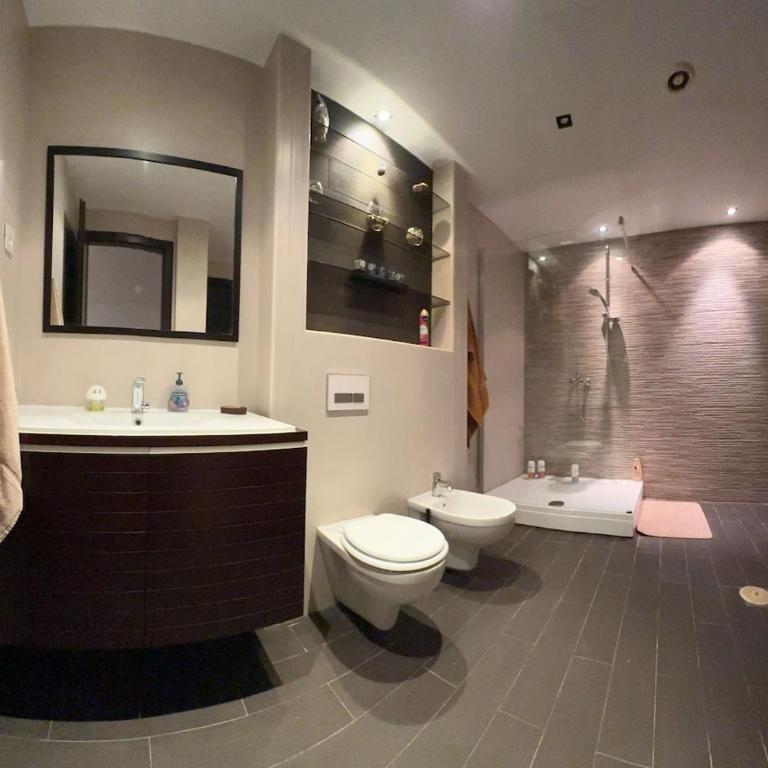 Triplex with garden and parking - Two-Bedroom Apartment - 3