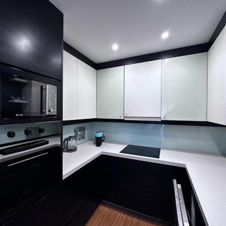 Triplex with garden and parking - Two-Bedroom Apartment - 33