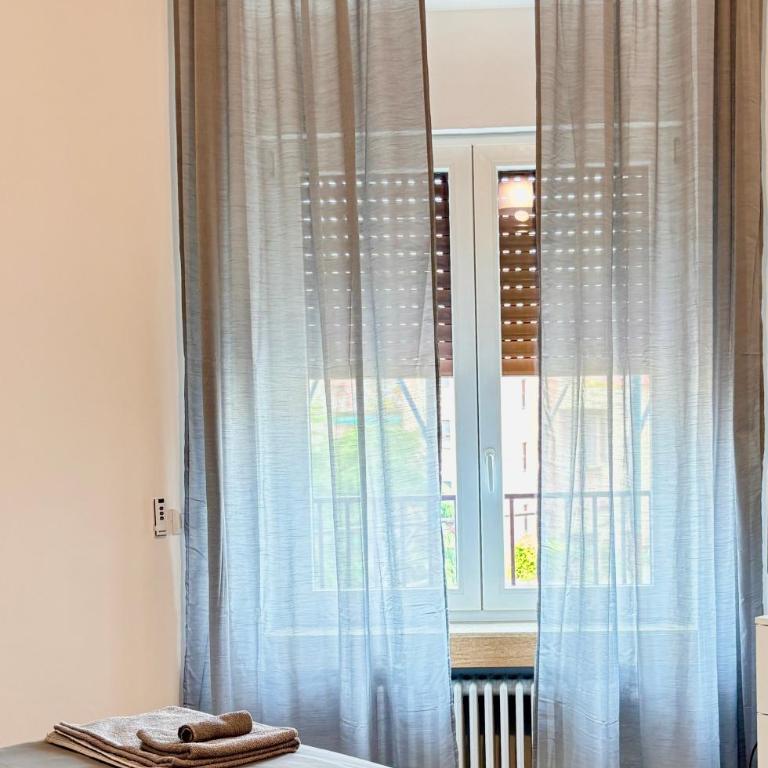 modern renovated home near city center & transit - Appartamento - 34
